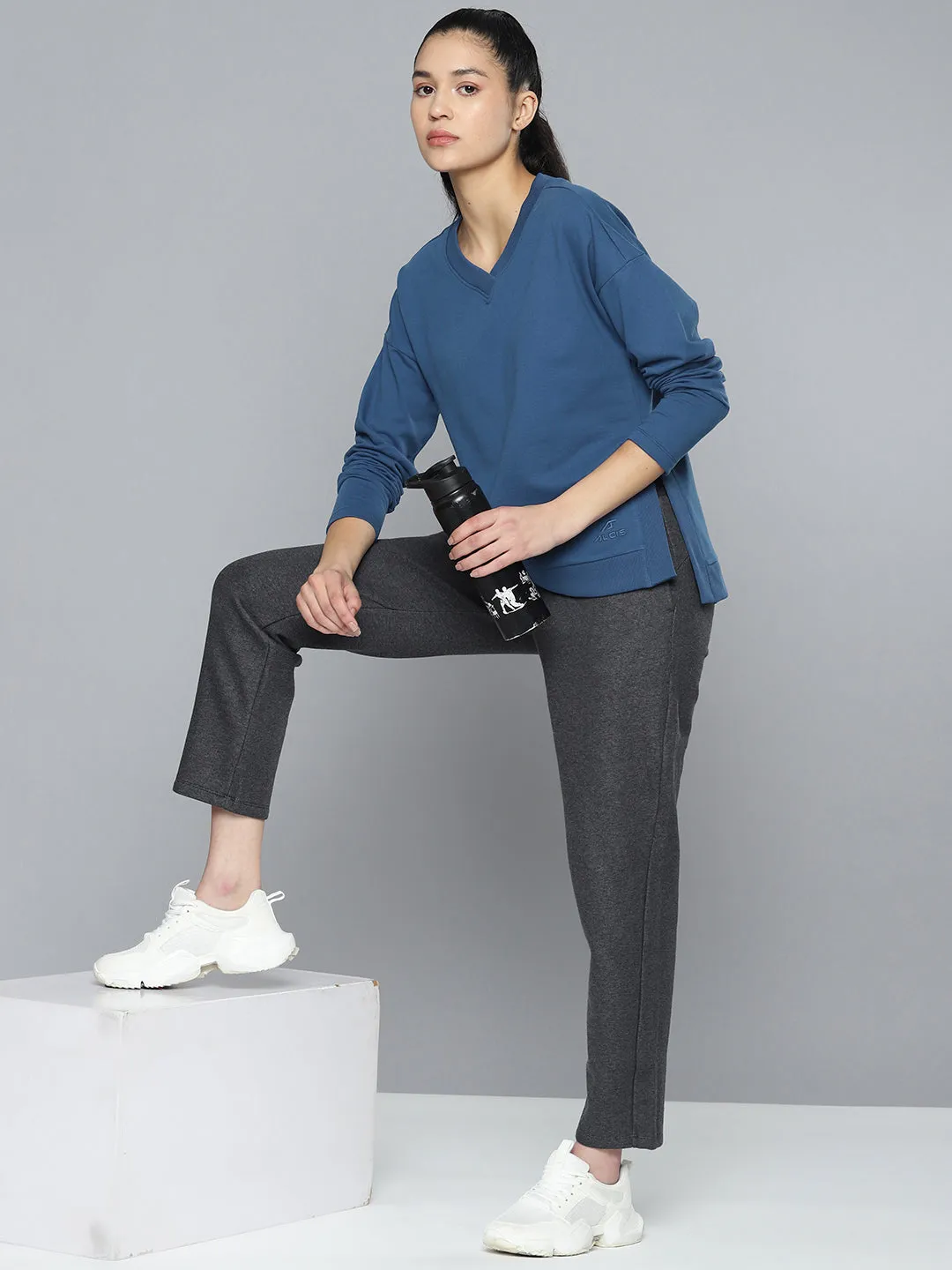 Alcis Women Blue Solid Sweatshirt