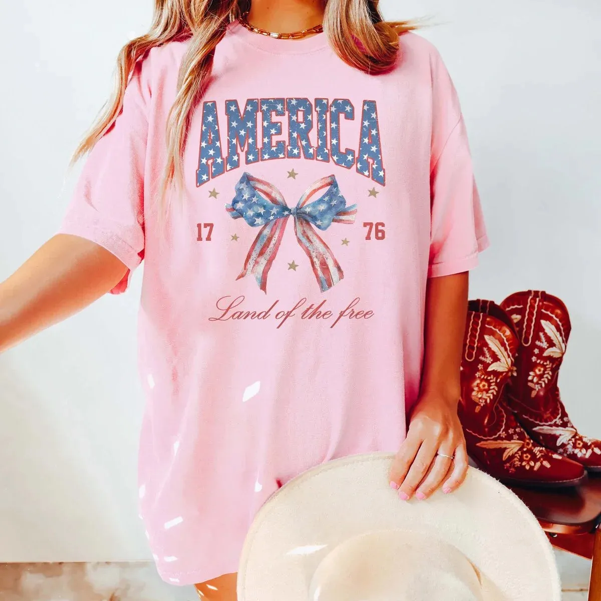 America Land of the Free Graphic T-Shirt