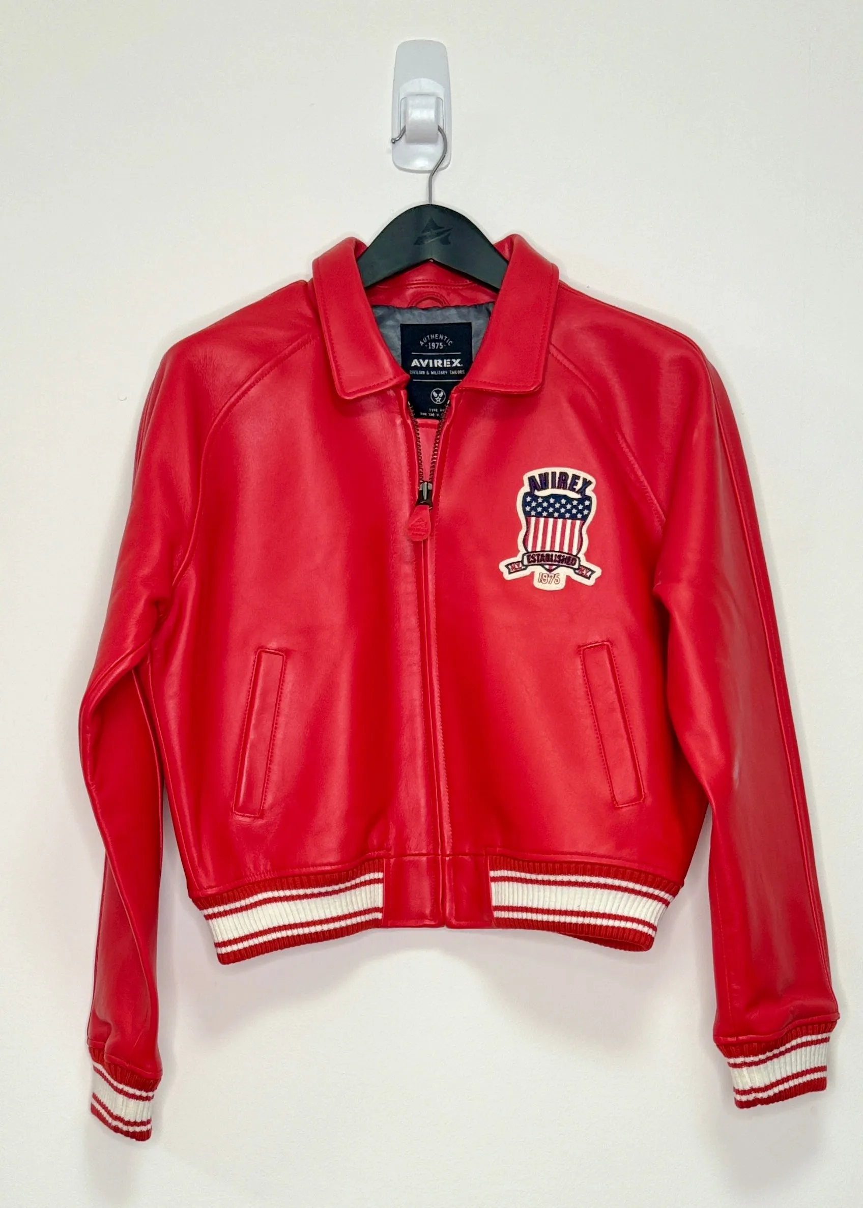 AVIREX CROPPED ICON JACKET (RED)