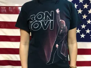 Bon Jovi Tour Summer 2010 Original Vintage Rock T-Shirt by Gildan