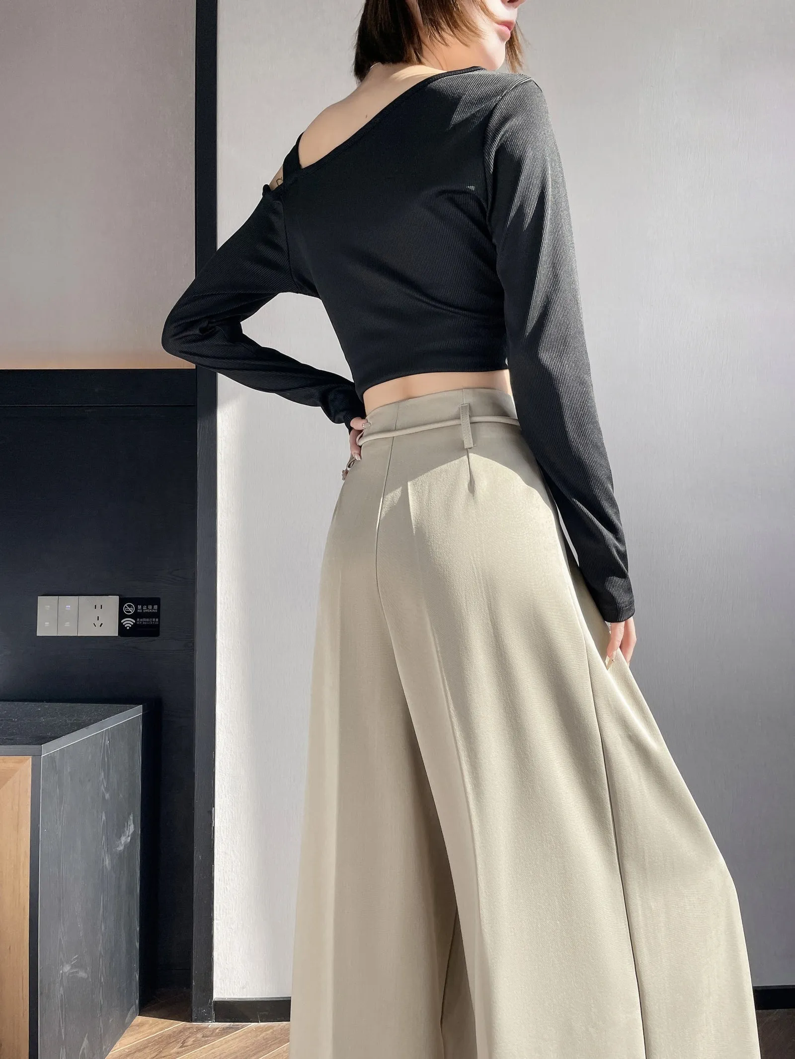 Breathable and Loose Fit Wide Leg Trousers Perfect for Summer