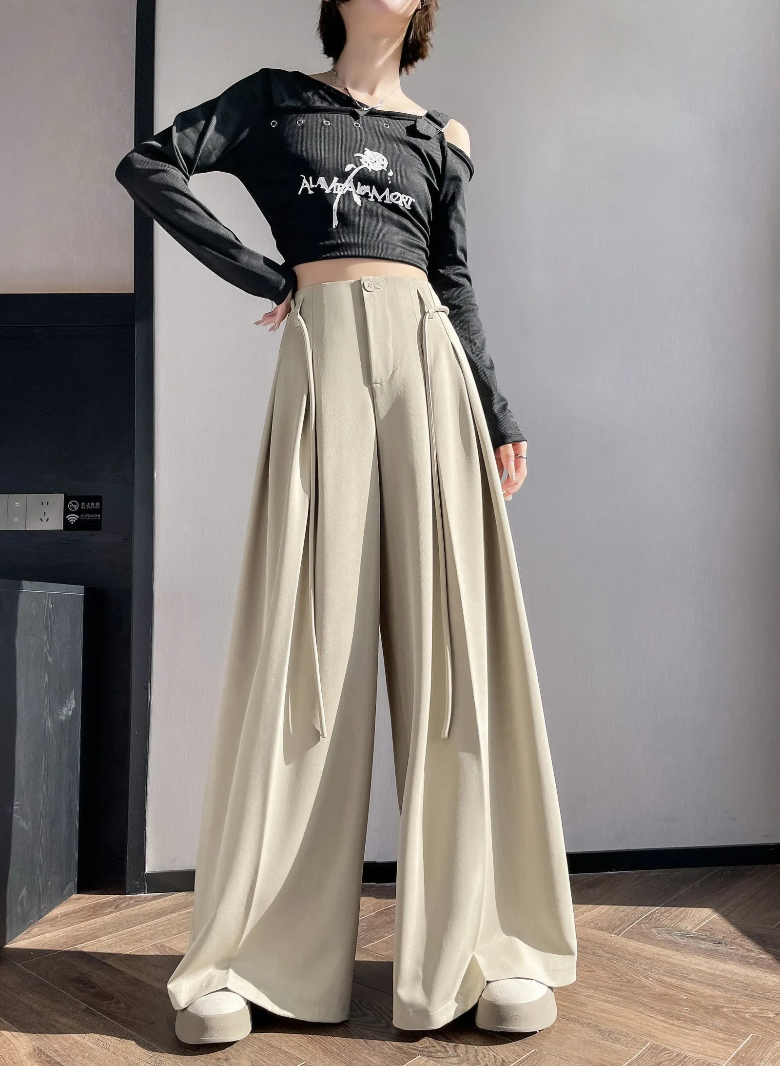 Breathable and Loose Fit Wide Leg Trousers Perfect for Summer