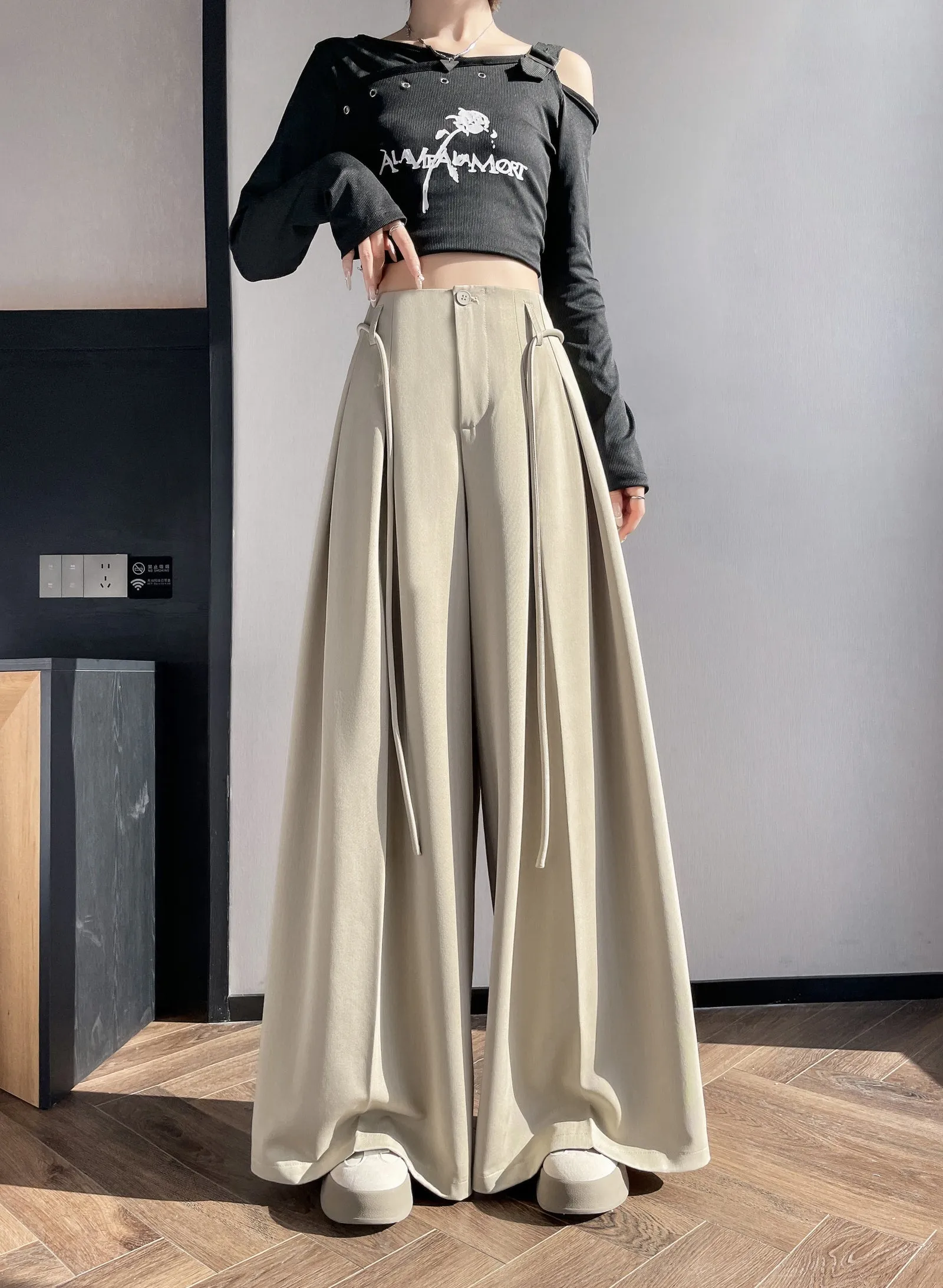 Breathable and Loose Fit Wide Leg Trousers Perfect for Summer