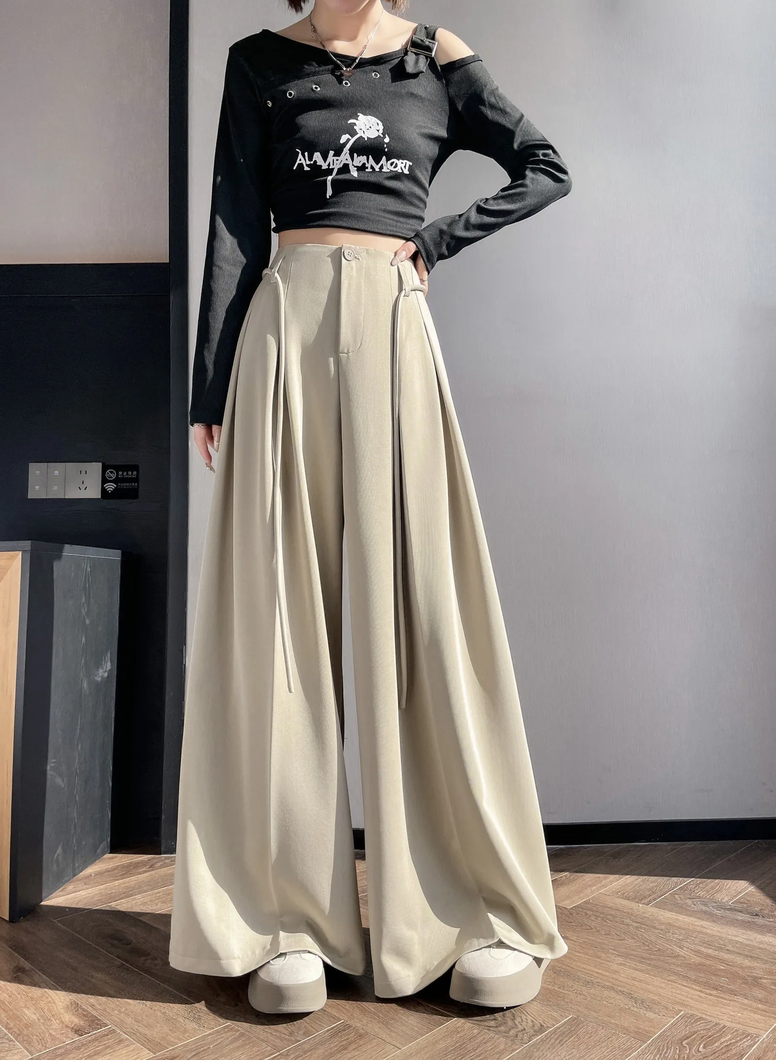 Breathable and Loose Fit Wide Leg Trousers Perfect for Summer