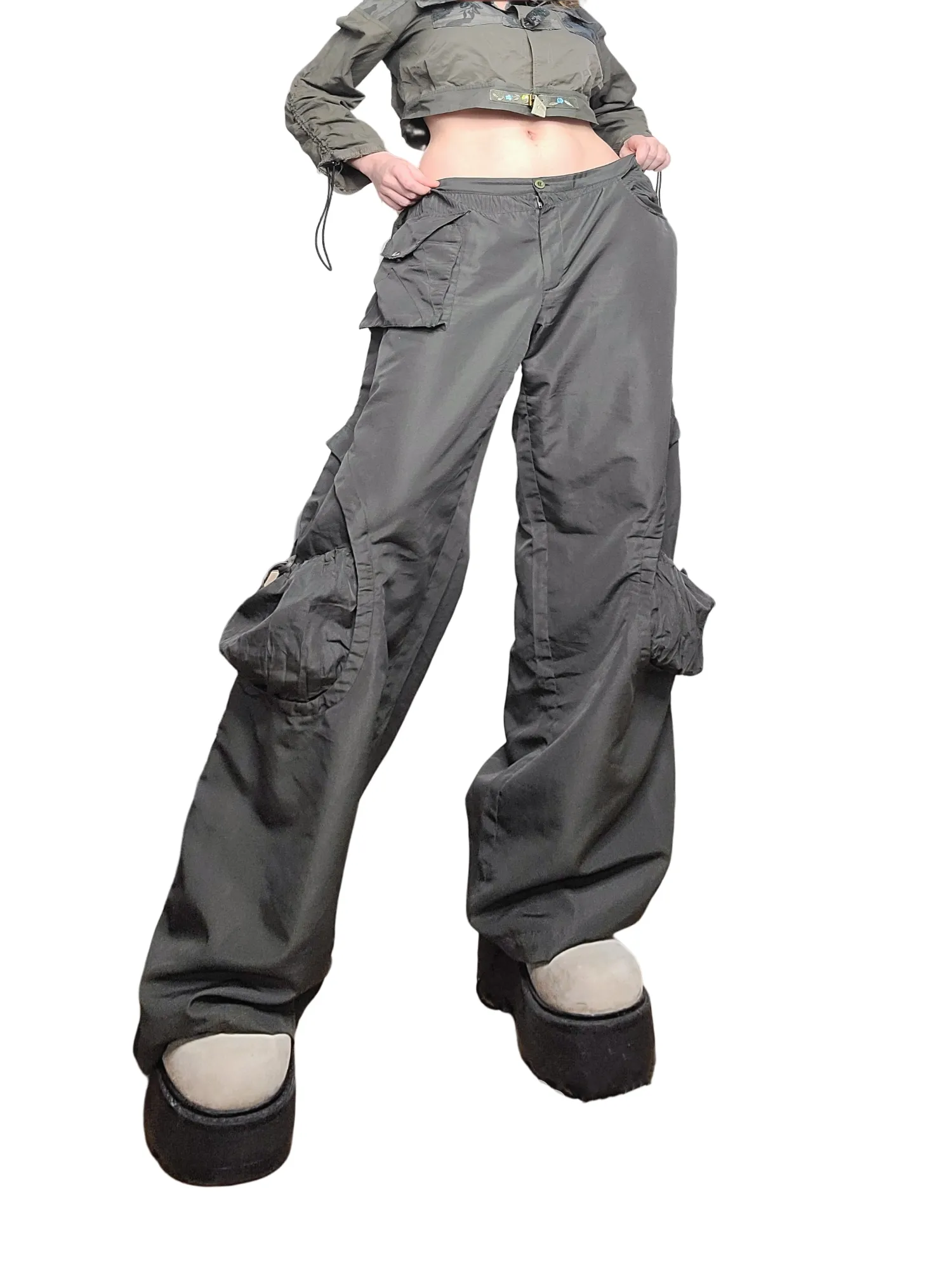 Cargo parachute kaki