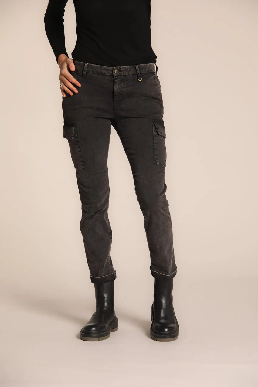 Chile City women's cargo pants in satin curvy fit
