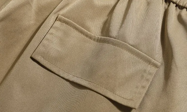 Comfortable Tapered Leg Cargo Pants Featuring Bellows Pockets
