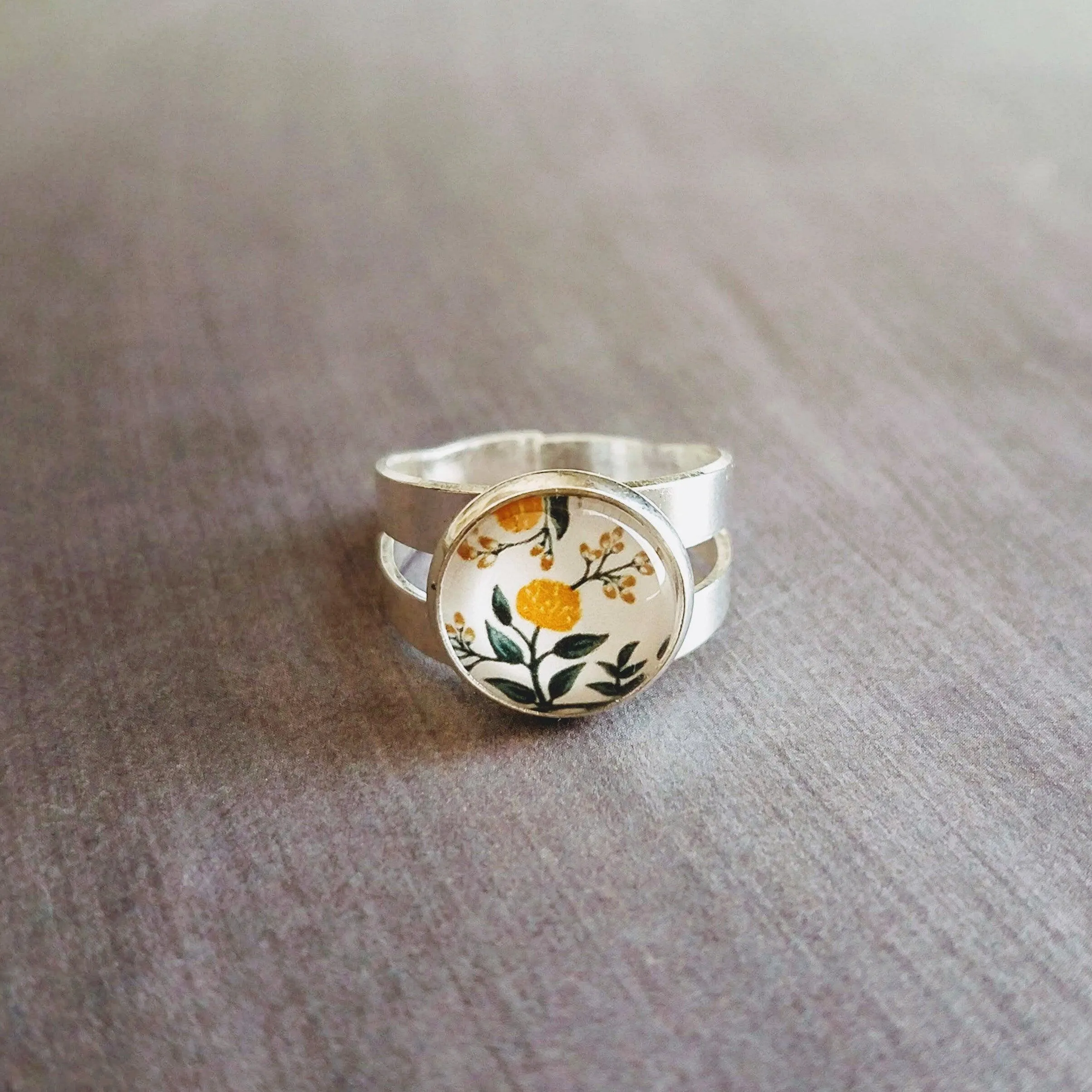 Flower Ring, wide silver band ring, double band ring, adjustable silver ring, round glass stone ring, yellow floral ring, 5 6 7 8 9 large