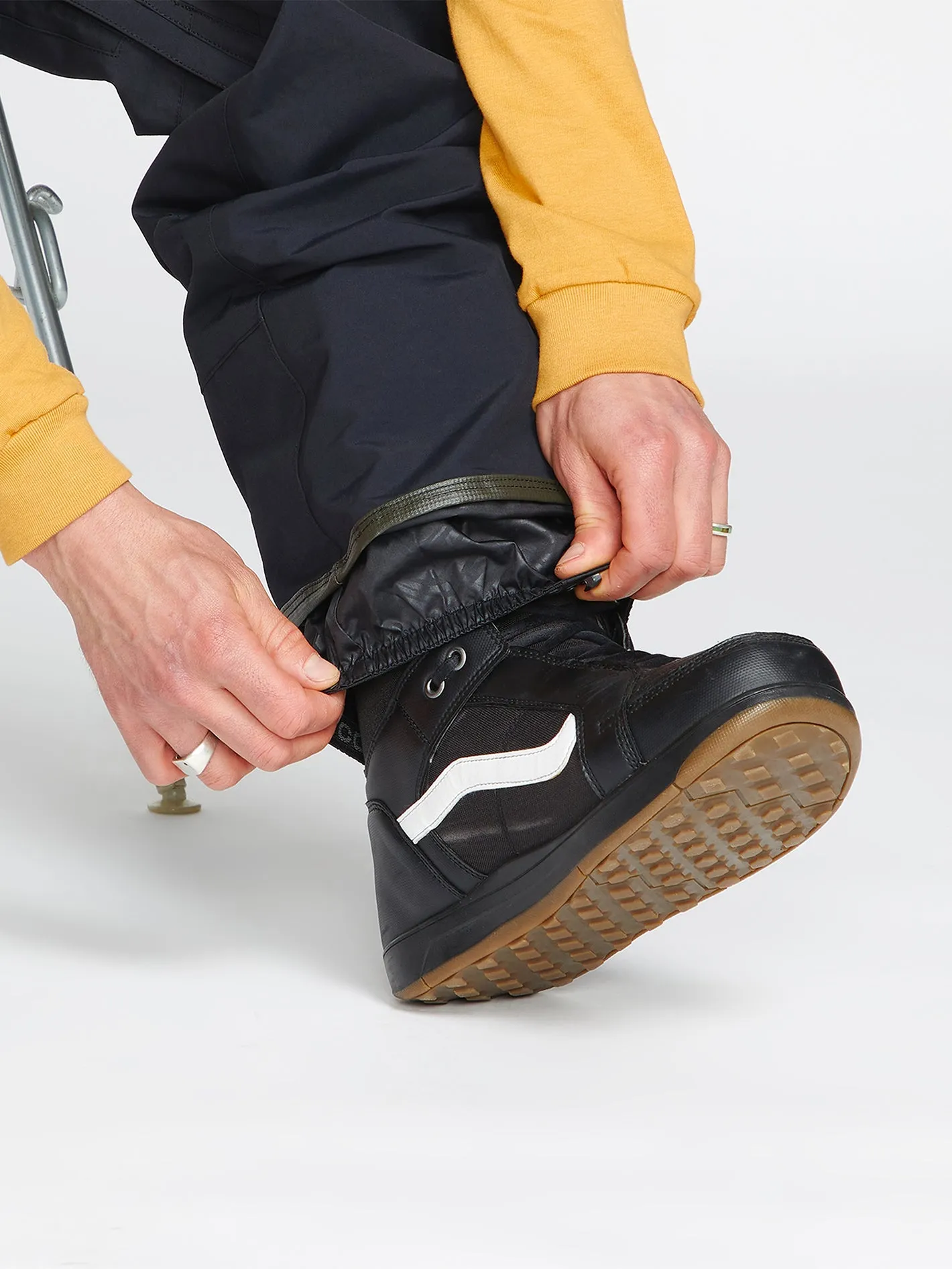 L Gore-Tex Trousers - Black