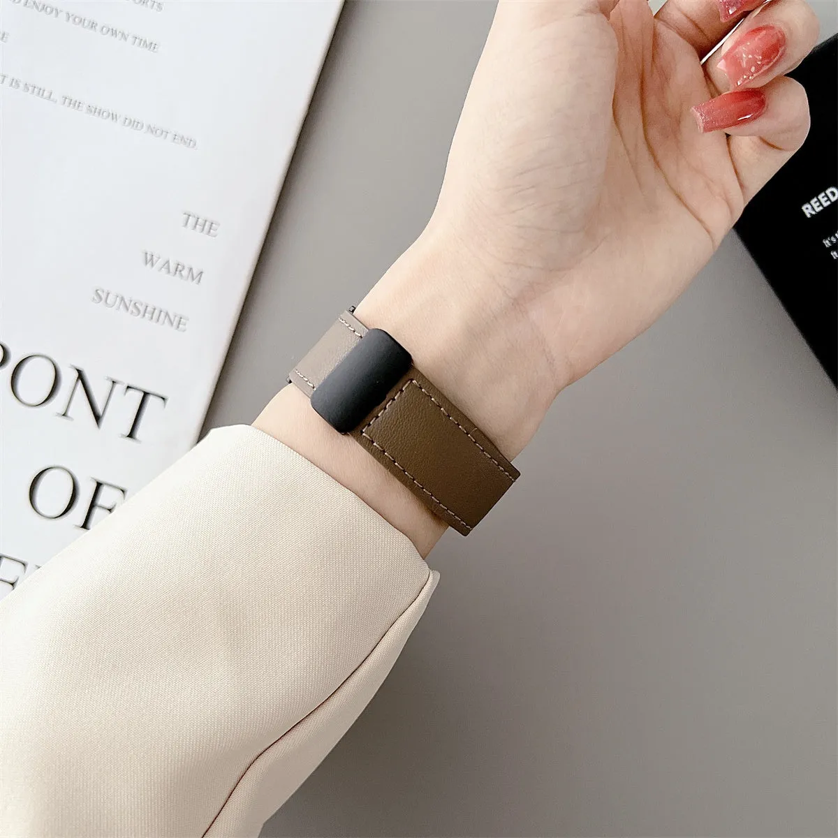 Ladies' T-shape Butterfly Magnetic Buckle Band for Apple Watch