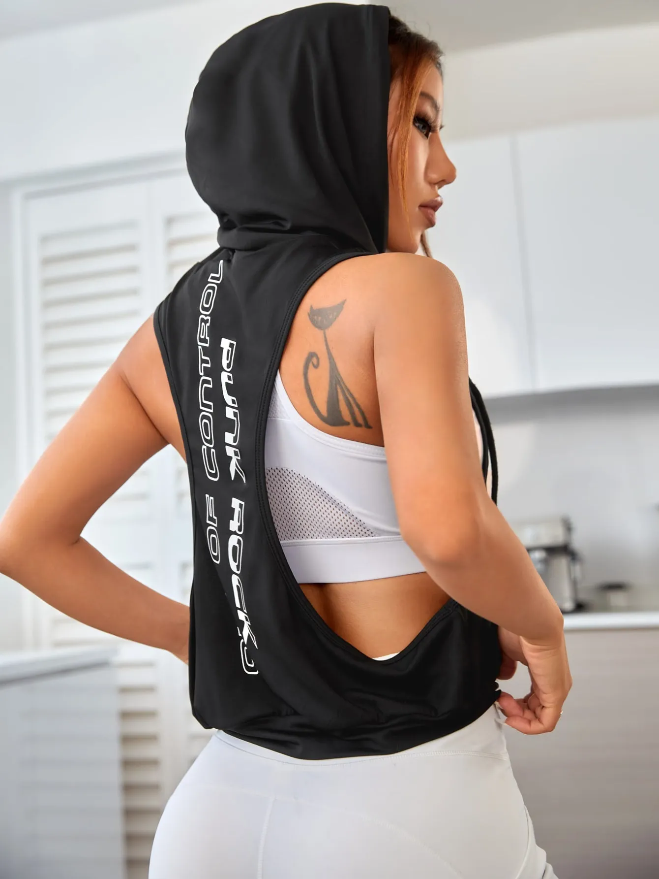 Letter Graphic Sleeveless Hooded Sports Sweatshirt