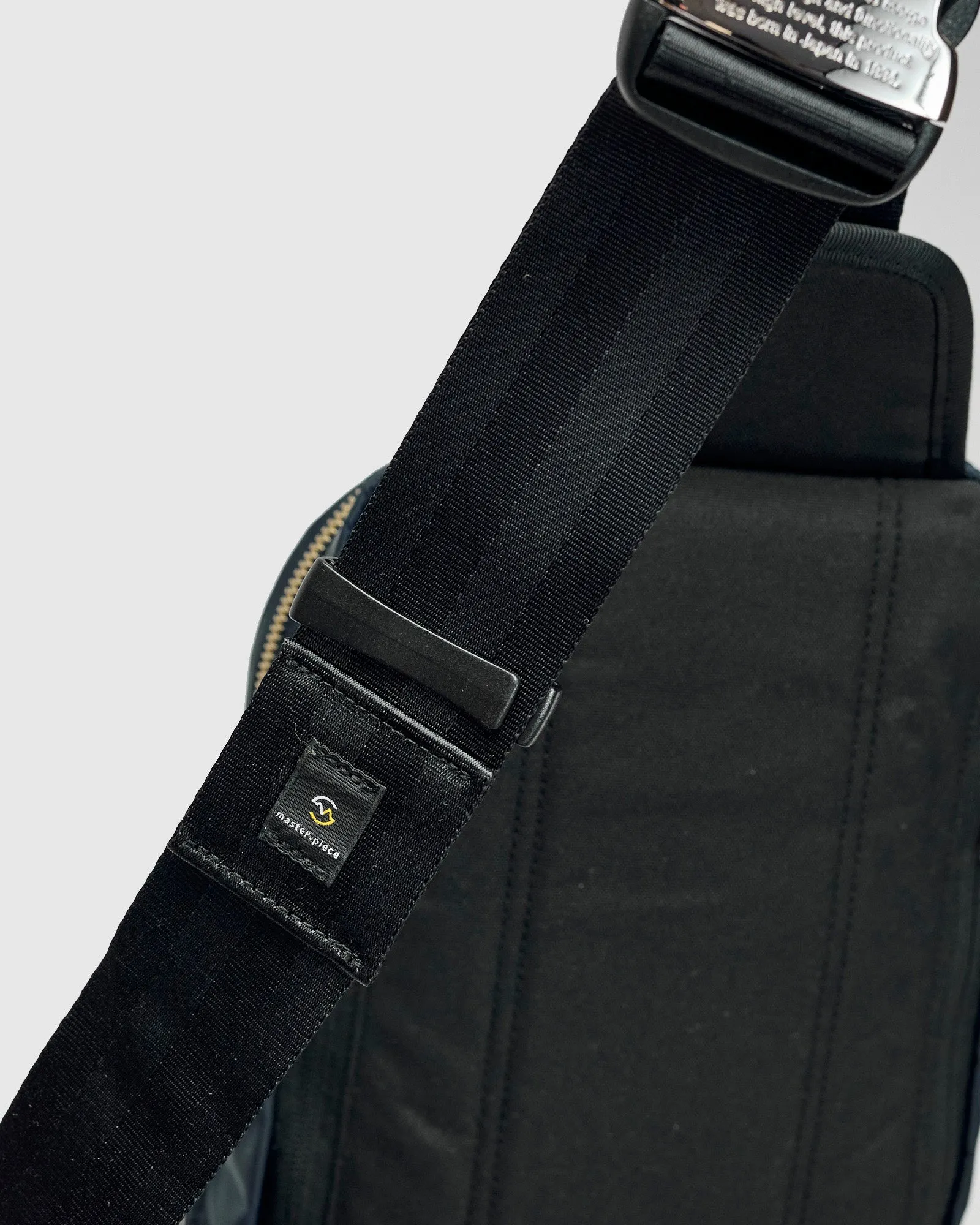 Lightning V2 Shoulder Sling Bag in Navy