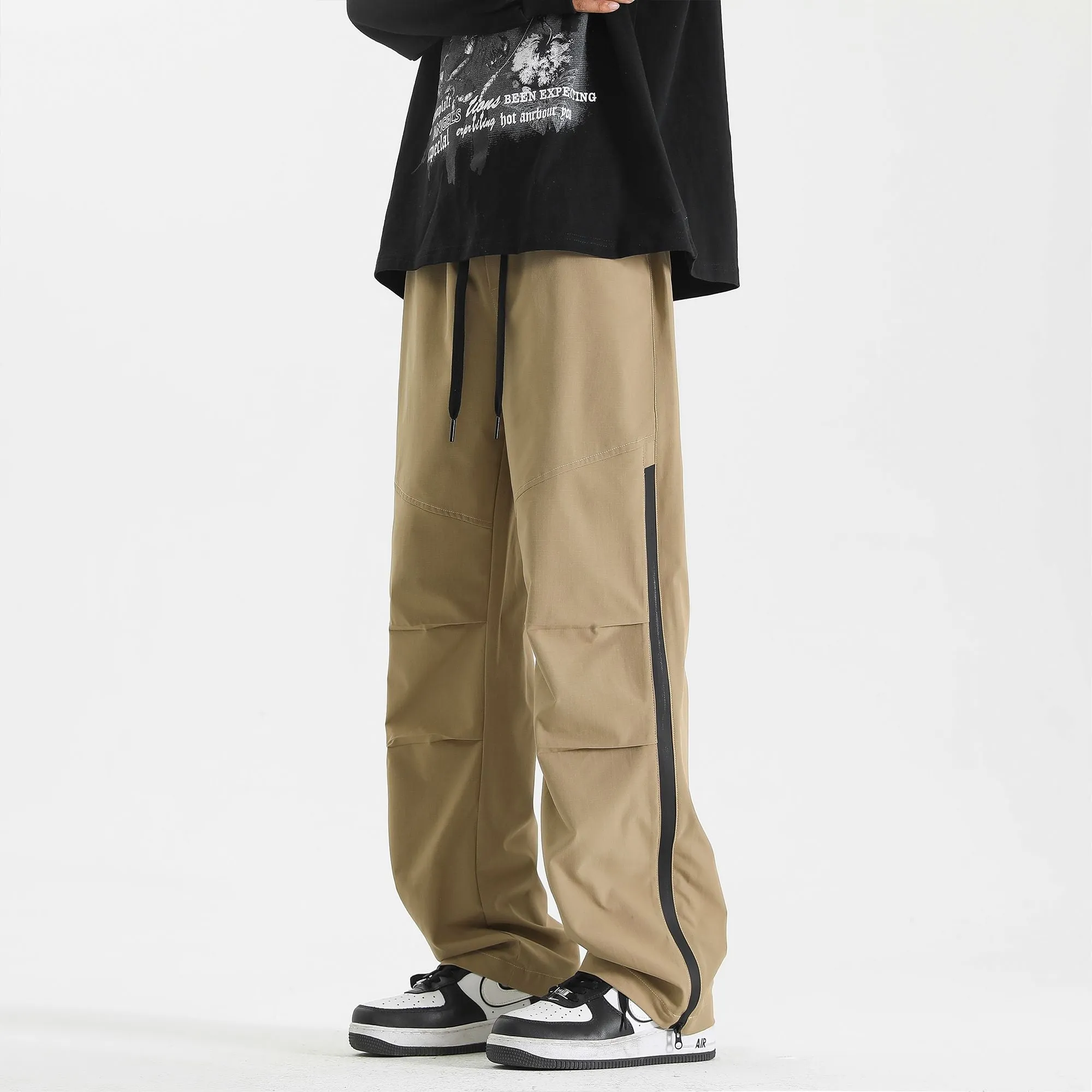 Straight-leg Camping Cargo Pants with Elastic Waist for Outdoor Adventures