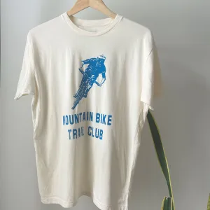 TRAIL CLUB