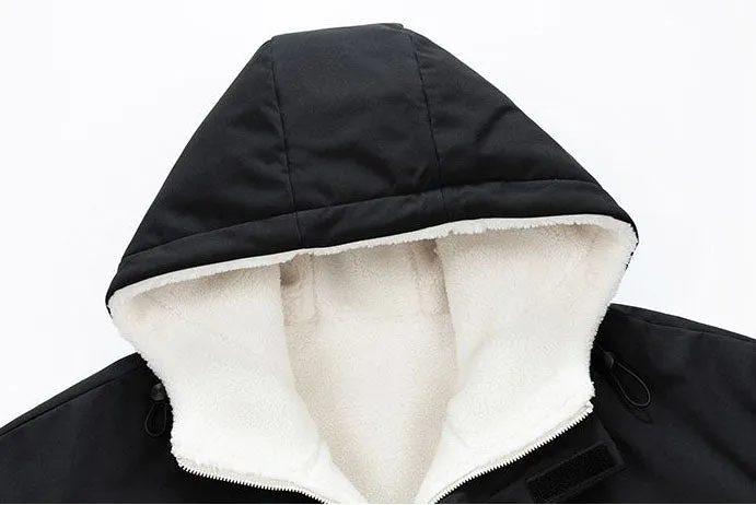 Versatile Men's Windproof Fleece Jacket with Label Detailing