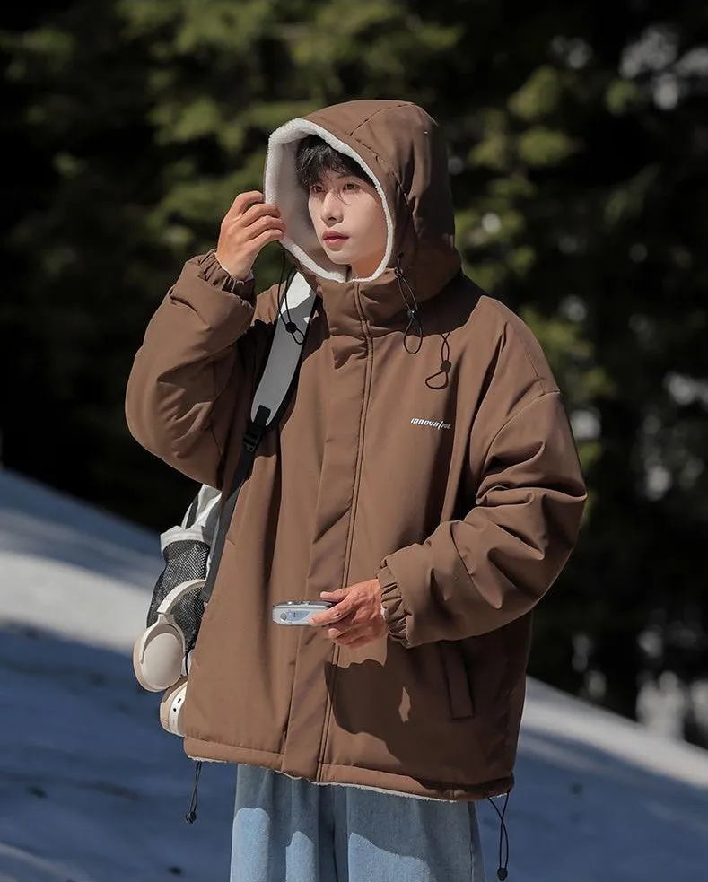 Versatile Men's Windproof Fleece Jacket with Label Detailing