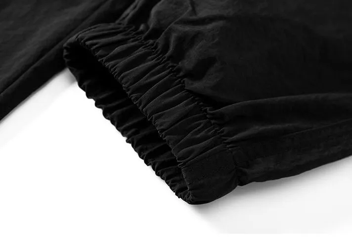 Versatile Tapered-leg Cargo Pants for Casual Style