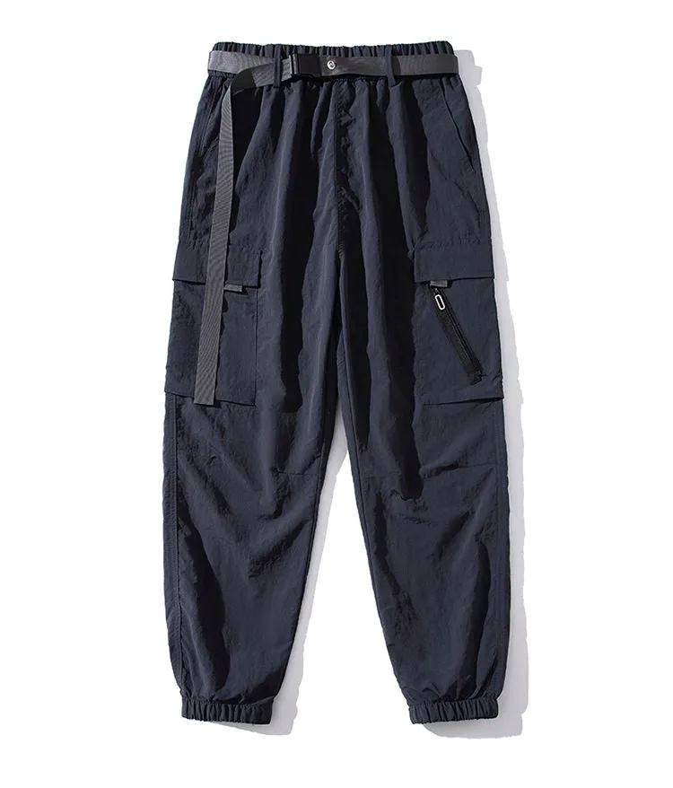 Versatile Tapered-leg Cargo Pants for Casual Style