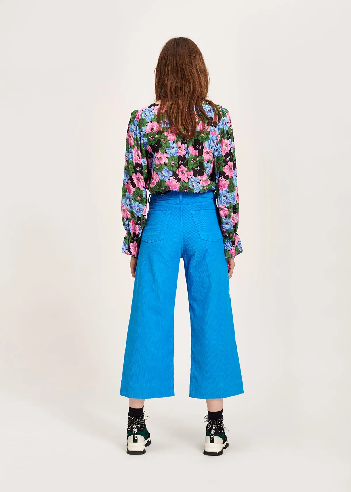 Wide leg pants