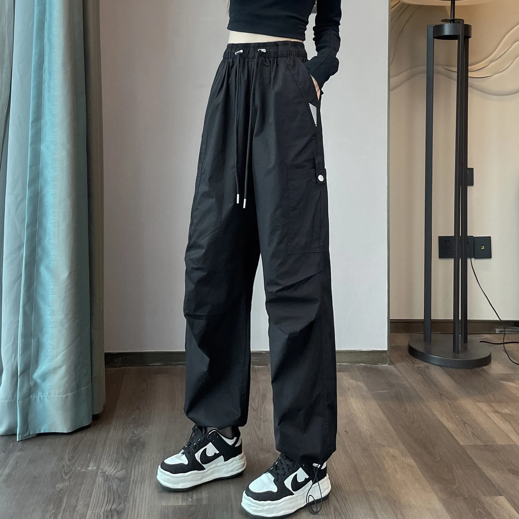 Women's Lightweight and Breathable High Waisted Cargo Pant