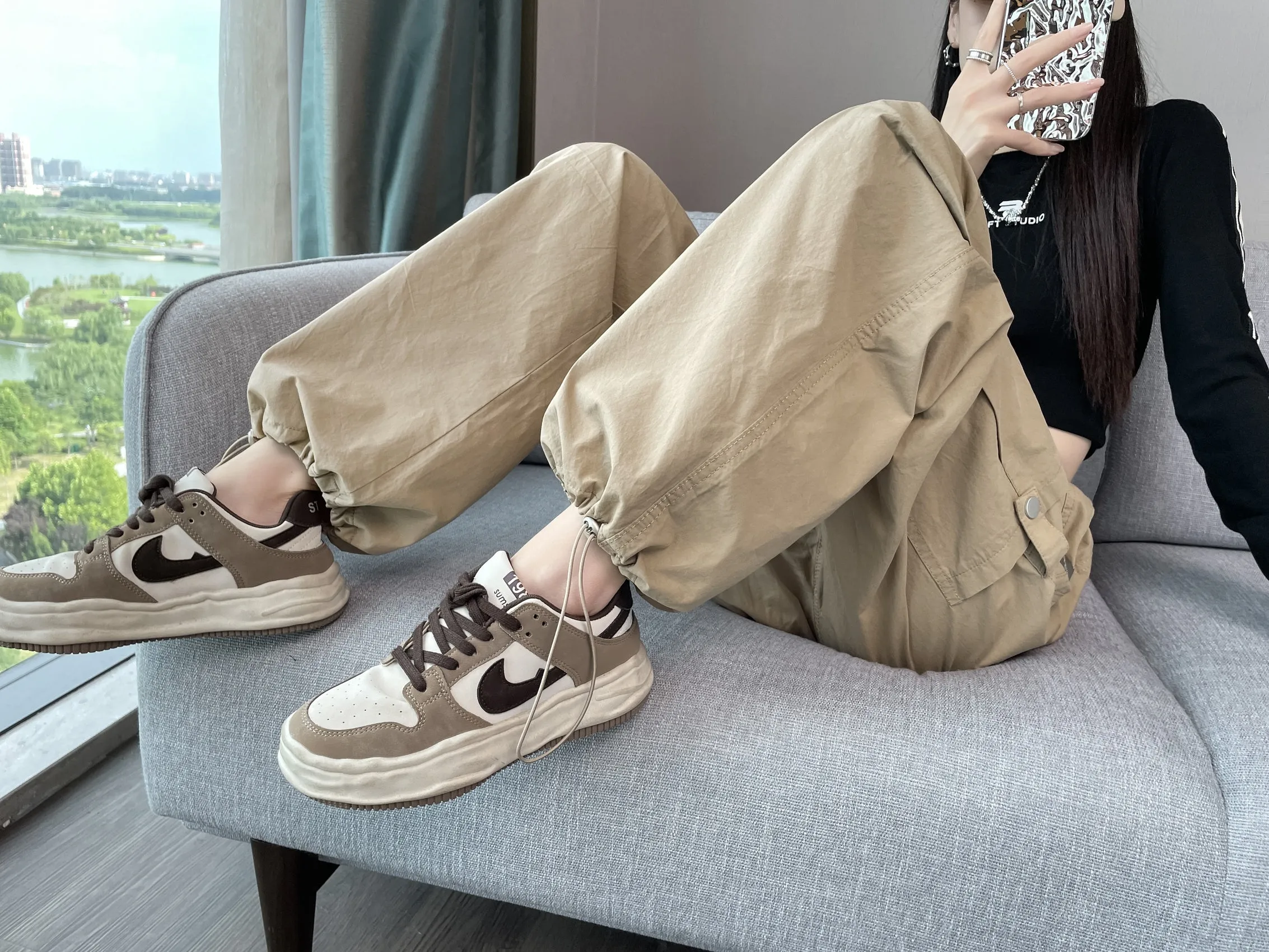 Women's Lightweight and Breathable High Waisted Cargo Pant