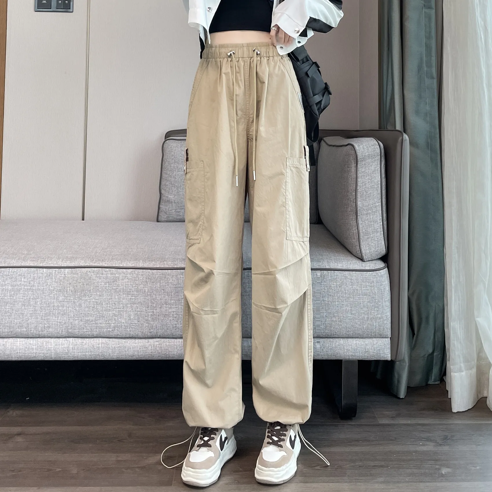 Women's Lightweight and Breathable High Waisted Cargo Pant